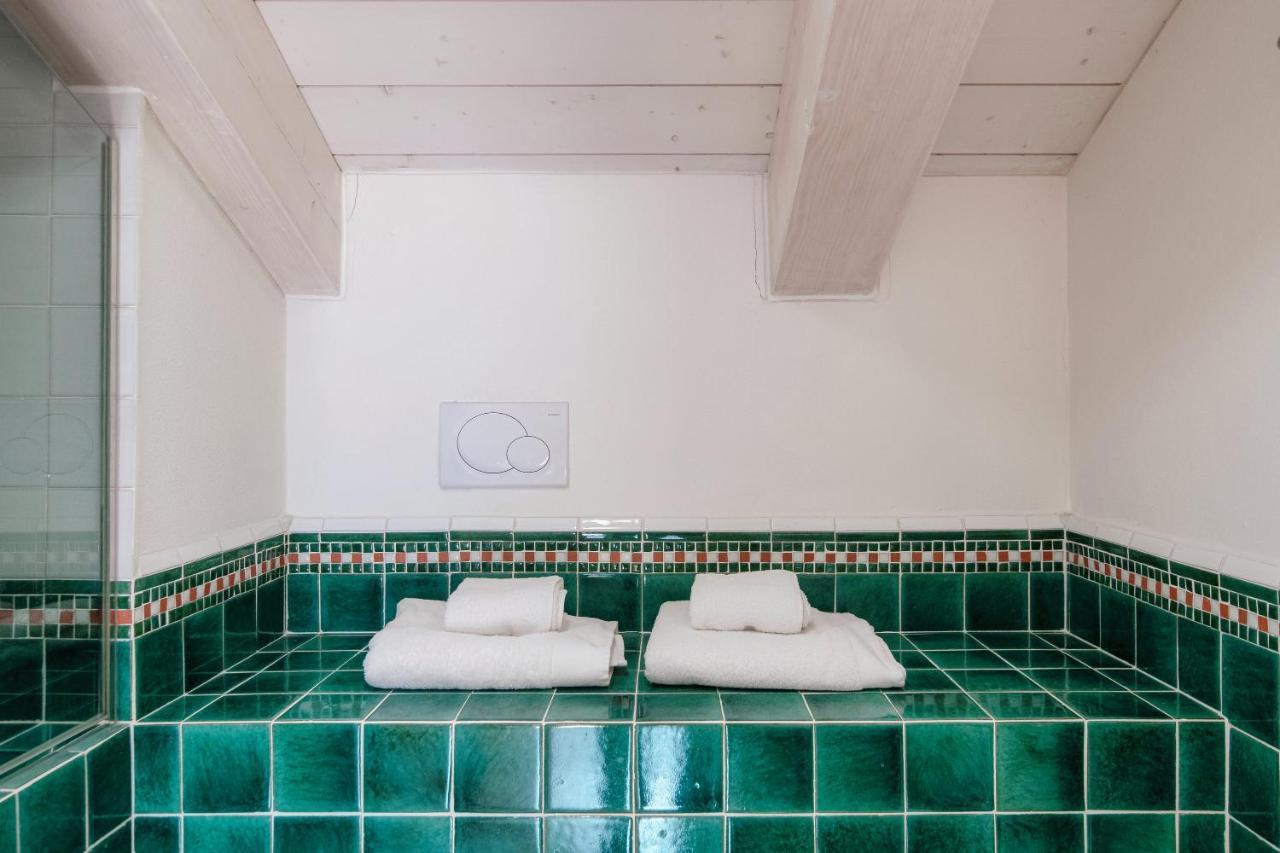 Castello Di Brusata Apartment By Quokka 360 - Romantic Flat With Pool Mendrisio Eksteriør billede