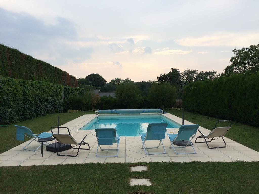 Castello Di Brusata Apartment By Quokka 360 - Romantic Flat With Pool Mendrisio Eksteriør billede